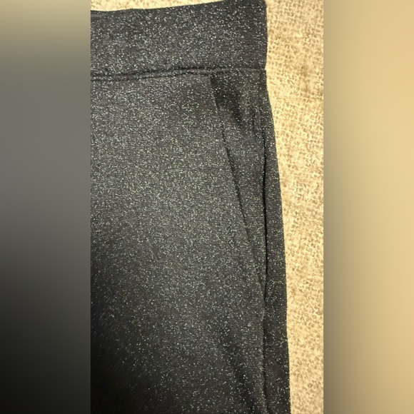 Express Extreme High Rise Metallic Sparkle Shorts - Black - Size Medium - Picture 4 of 8